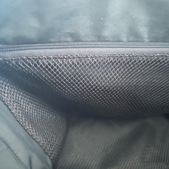 Matt & Nat 'Hapak' Small Weekender Bag - Picture 6 of 16